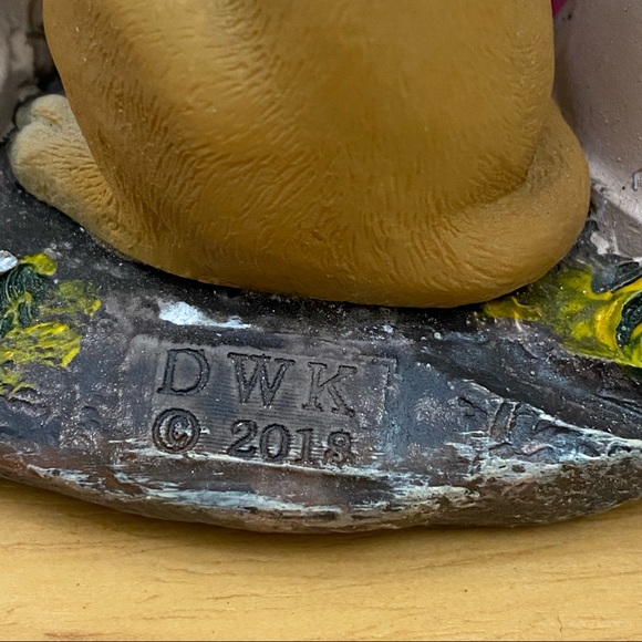 DWK 2018 Spicy But Sweet Chihuahua Dog Salt and Pepper Shaker - Picture 13 of 15